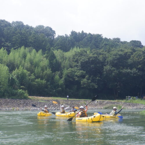 埼玉寄居町で川遊び　パックラフティング　パックラフト