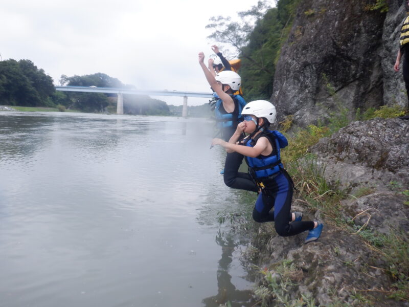 埼玉寄居町で川遊び　パックラフティング　パックラフト　パックラフトツアー