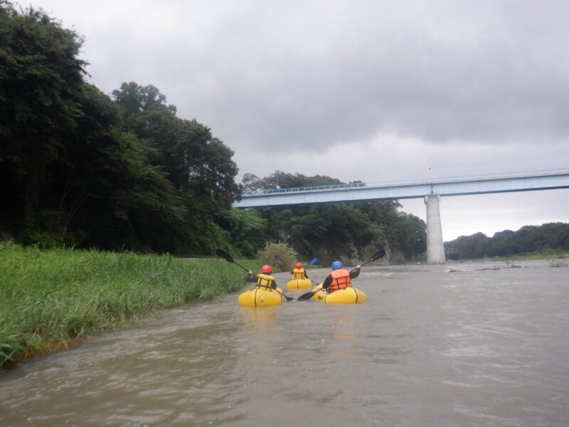 埼玉寄居町で川遊び　パックラフティング　パックラフト　パックラフトツアー