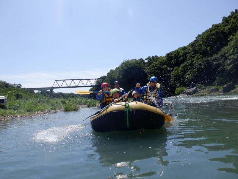 埼玉旅　寄居町で川遊び　埼玉ラフティング