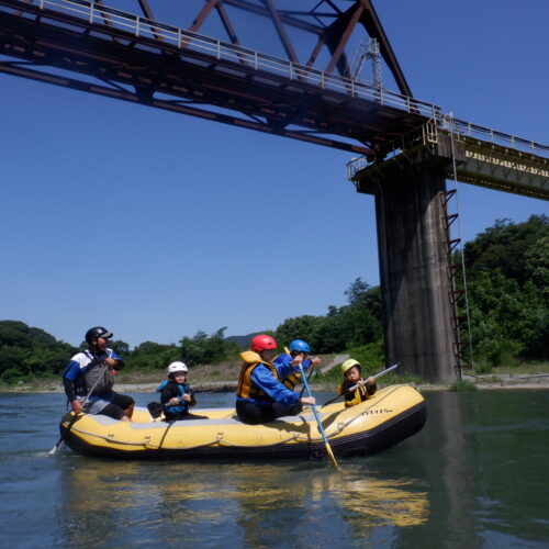 埼玉旅　寄居町で川遊び　埼玉ラフティング　サンブリンガー