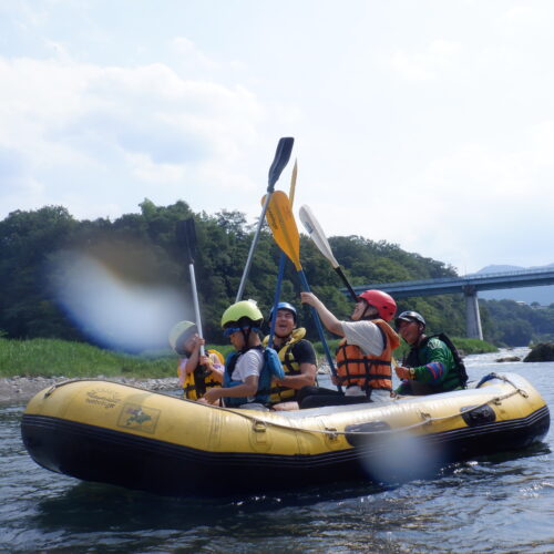 埼玉旅　埼玉でラフティング　サンブリンガー　寄居町で川遊び　ラフティングツアー