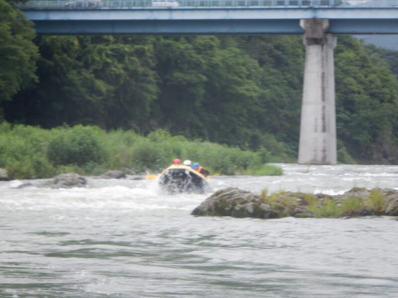 埼玉県寄居町でリバーアクティビティ開催中　ちびっこラフティング