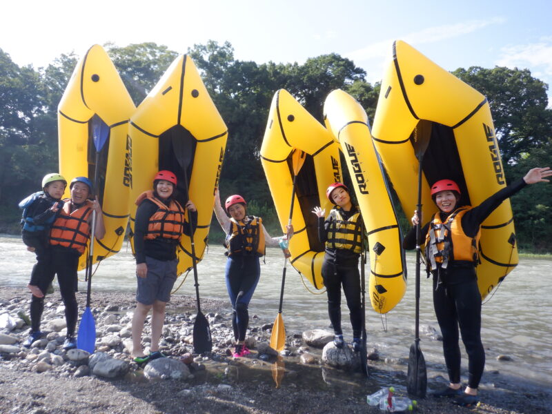 埼玉旅　寄居町で川遊び　サンブリンガー　パックラフト　パックラフトツアー　四歳から出来るラフティング